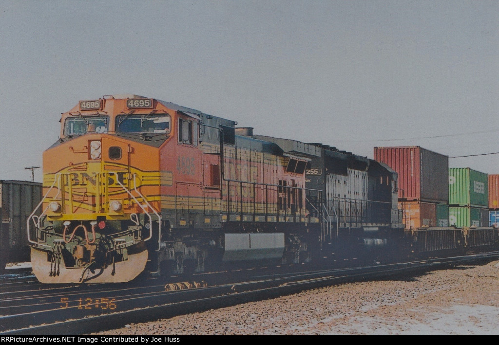 BNSF 4695 East